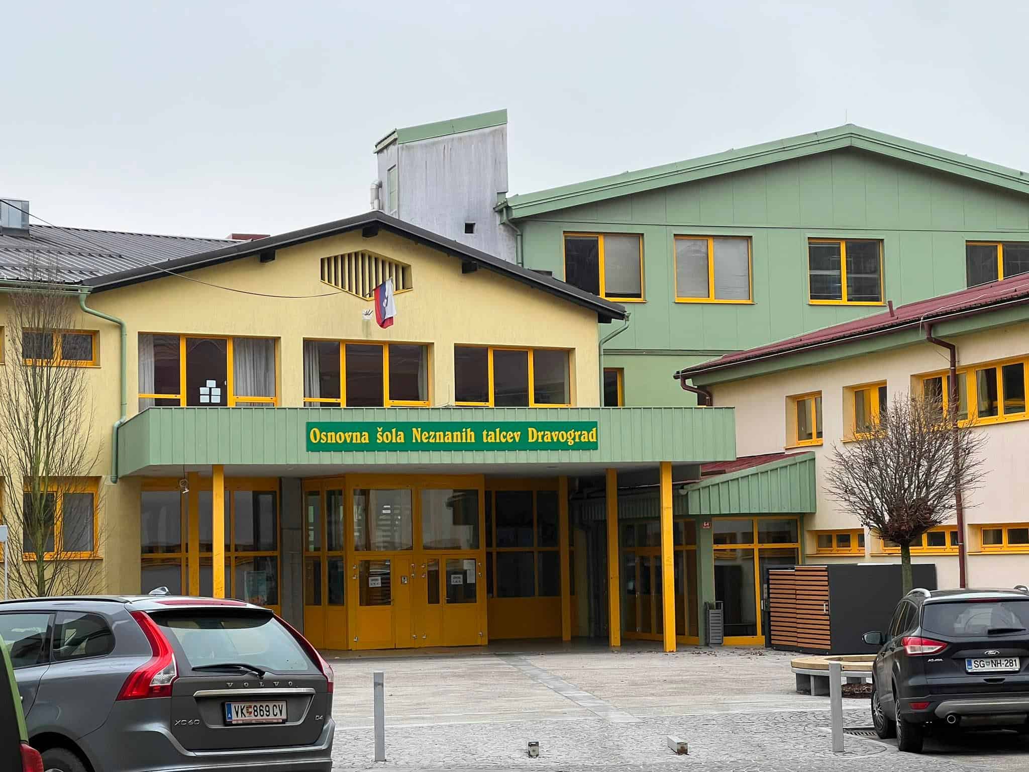 FOTO: V Dravogradu so otroški glasovi tekmovali na Območnem srečanju otroških in mladinskih pevskih zborov