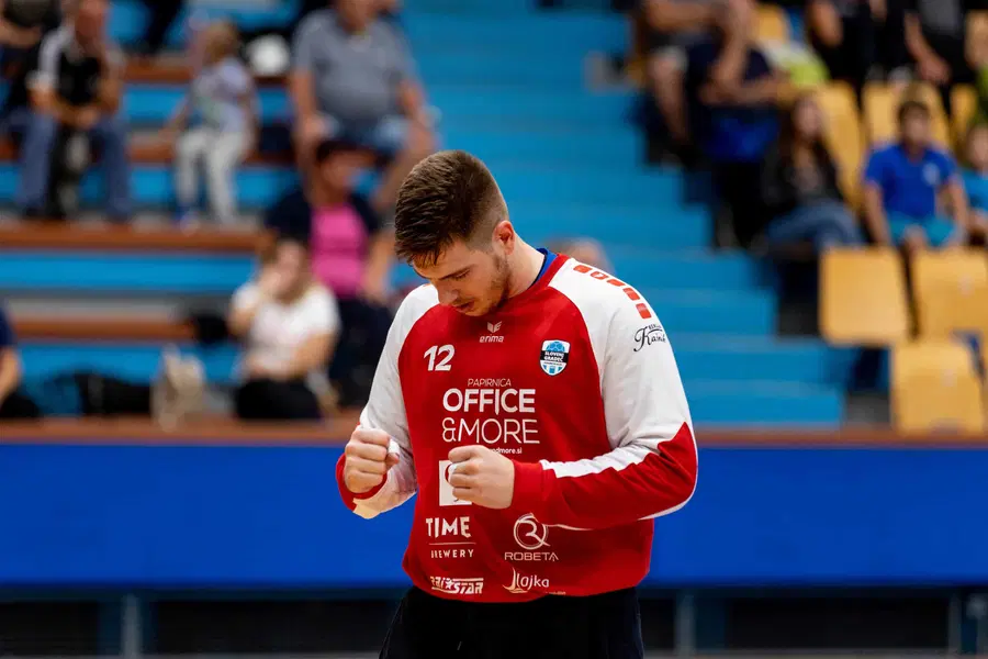 Alen Husejnović ostaja v ekipi RK Slovenj Gradec