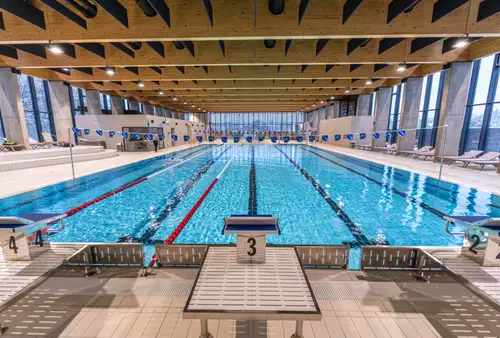 Aquabus stalnica v času vseh šolskih počitnic, ne le poletnih
