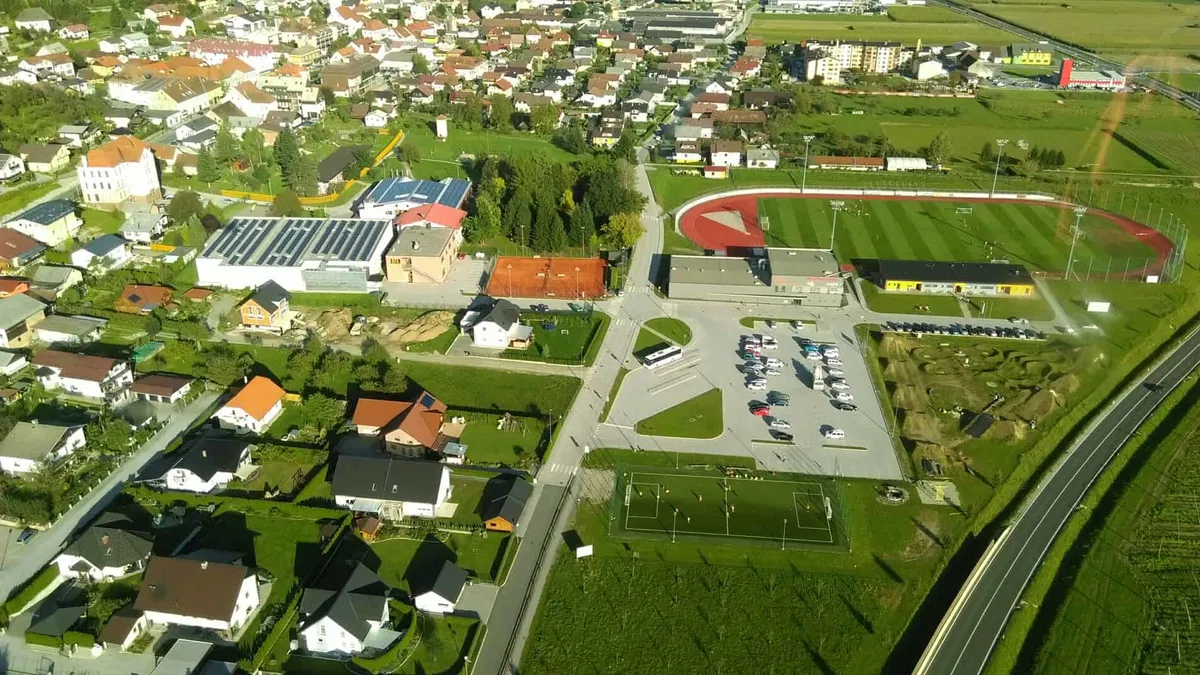 Sprememba prometnega režima zaradi prireditve "Radljevanje – Avsenikov večer"