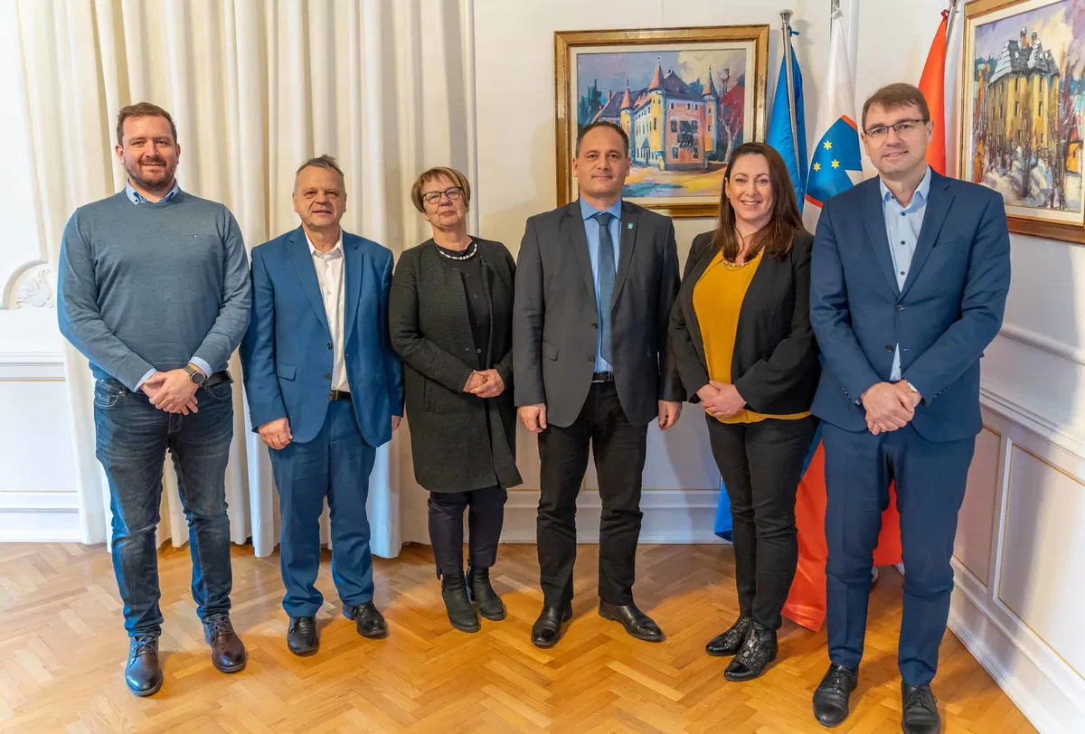 Koroški župani še brez odgovora o tem, kam s onesnaženim muljem