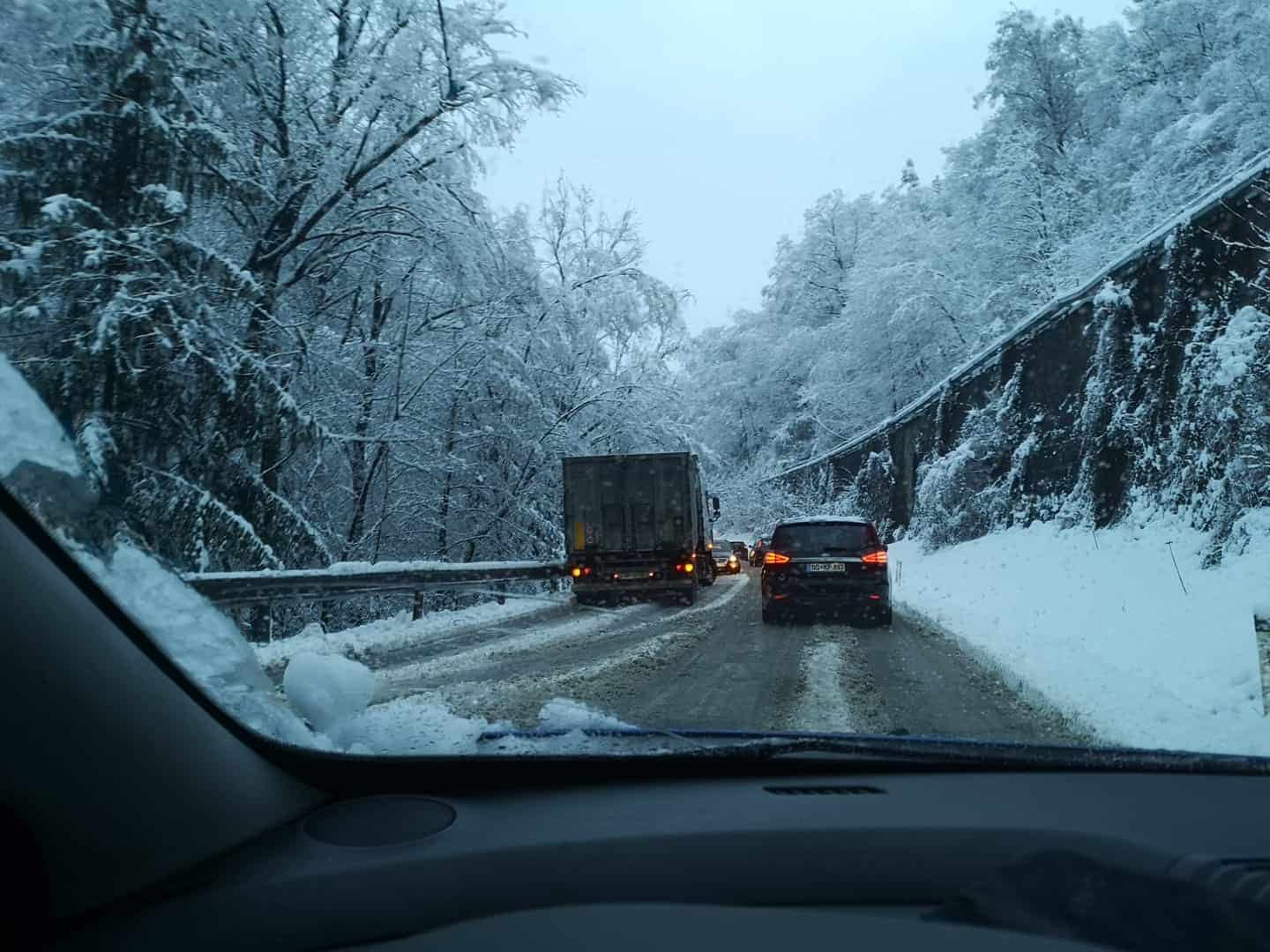 Trenutne razmere na cestah