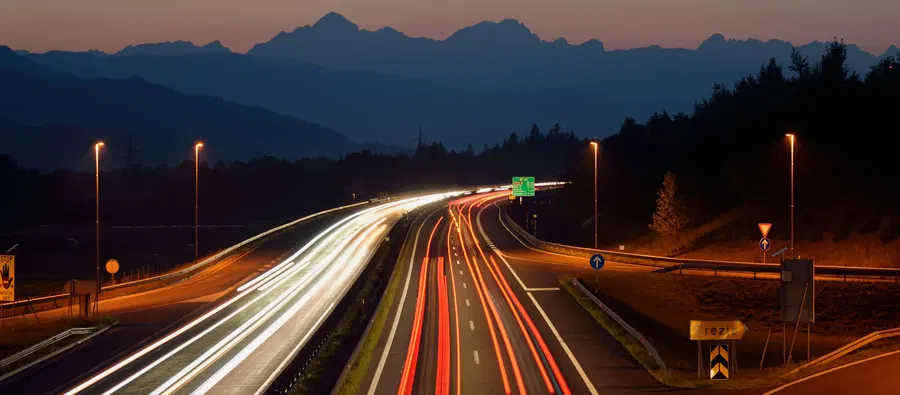 Dars bo znova osvetlil avtoceste in hitre ceste