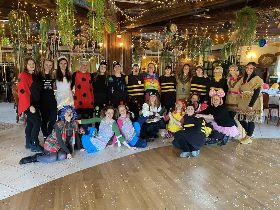 Prihaja pust in s tem karnevali ter rajanja. Si kostum raje kupite ali si ga izposodite?