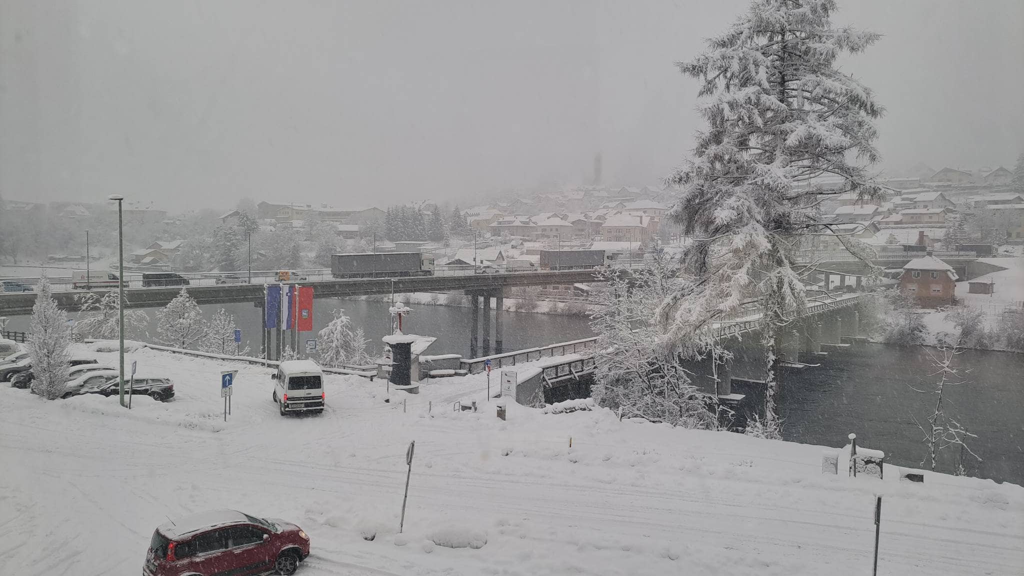 Cesta Dravograd - Ravne ni prevozna