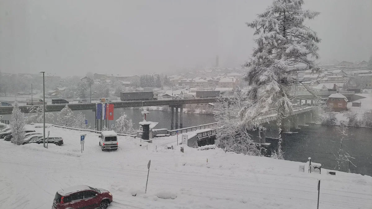 Cesta Dravograd - Ravne ni prevozna