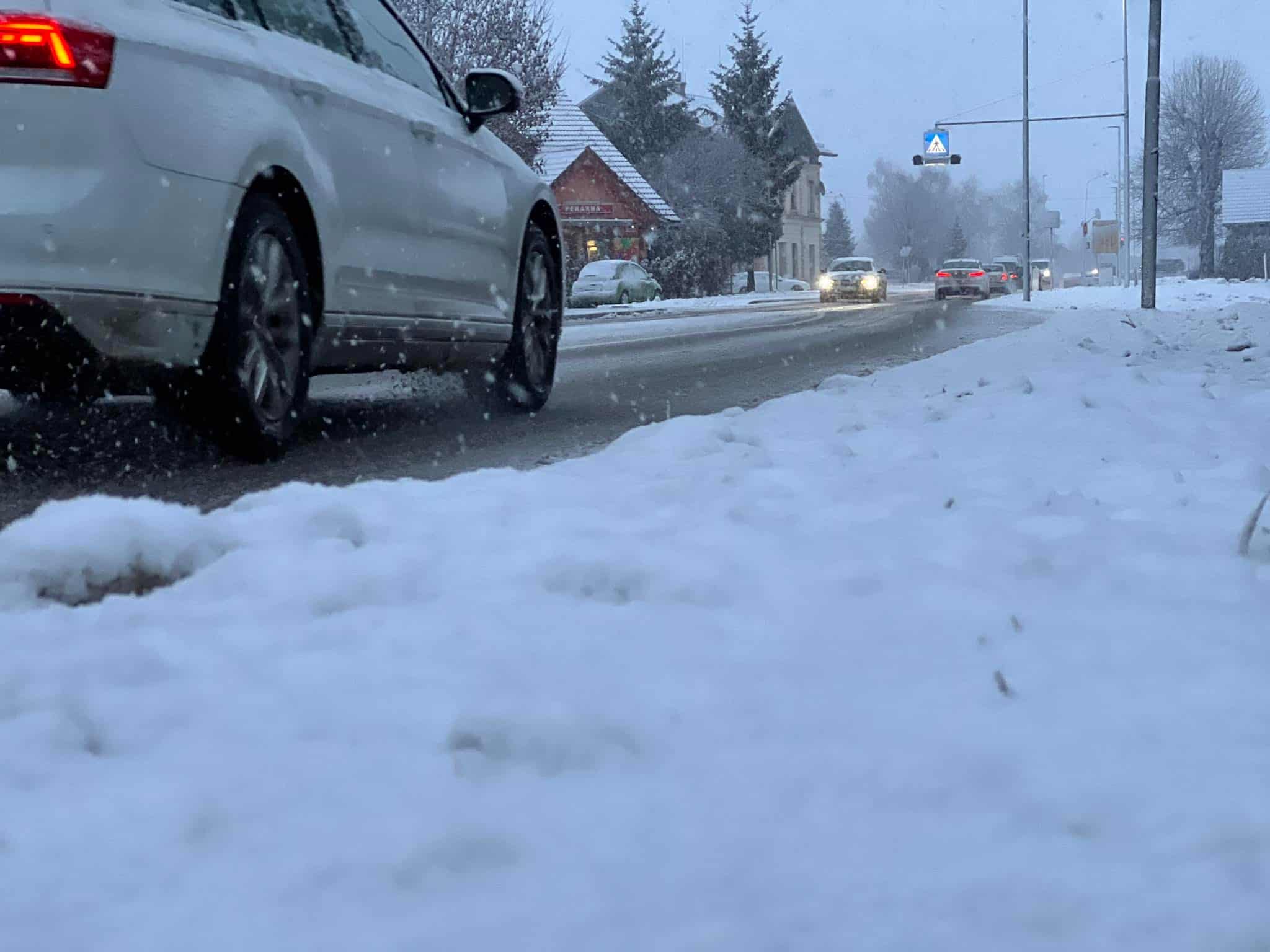 Romunski voznik začetnik krepko prekoračil hitrost