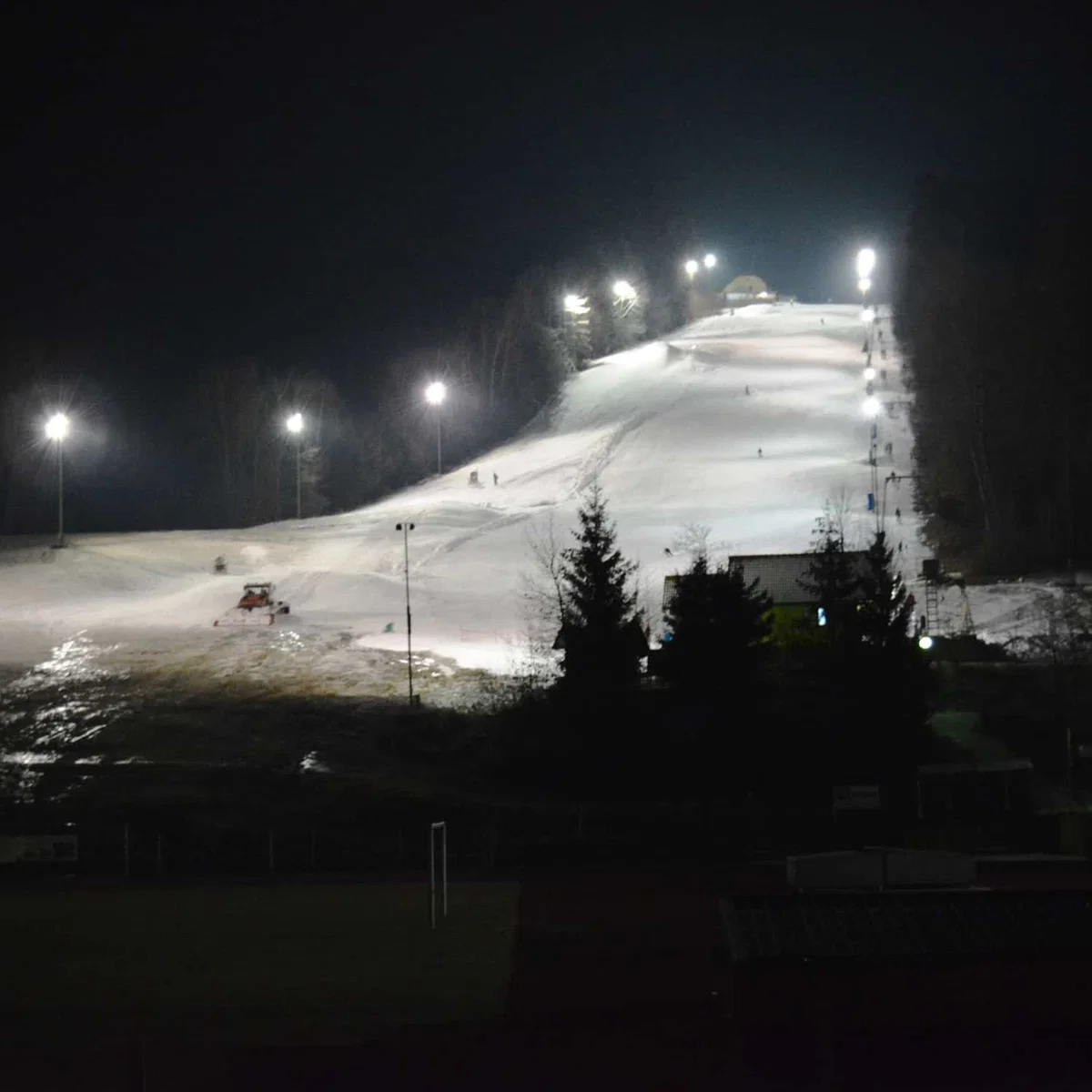 V sredo se odpira tudi Smučišče Poseka