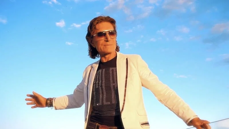 Na Kope prihaja Jasmin Stavros