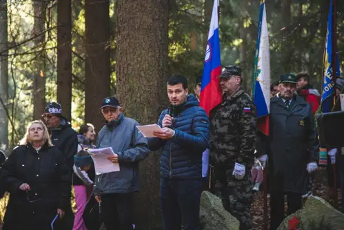 Danes je potekala komemorativna slovesnost pri sveti Neži. Slavnostni govornik je bil Jani Prednik