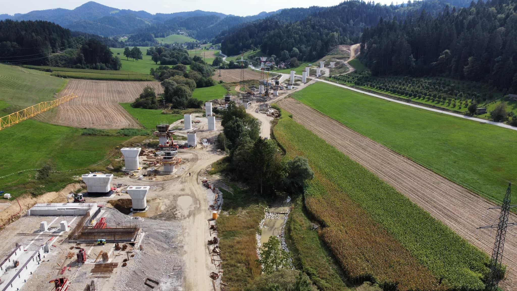 Skupni poziv Koroške gospodarske zbornice in iniciative HOČ´MO CESTO Svetu Koroške regije