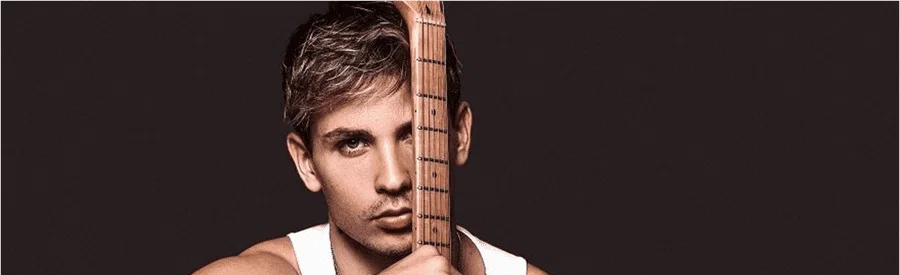 V Kulturni center Ravne prihaja eno najbolj popularnih imen na glasbeni sceni - Žan Serčič