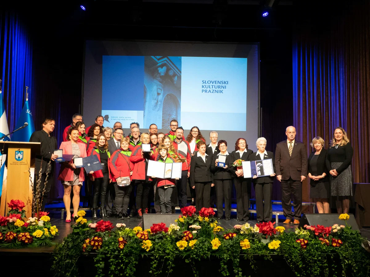 V Kulturnem domu v Slovenj Gradcu so nocoj podelili Bernekerjeva priznanja za leto 2023