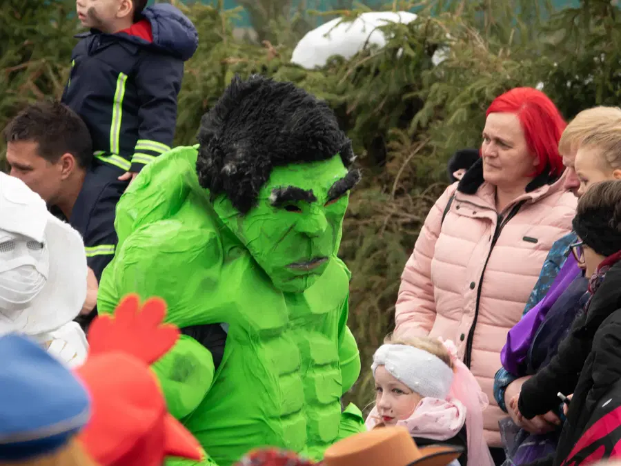 Na Ptuju največja mednarodna povorka v Sloveniji, v Cerknici bodo razveseljevali Butalci, v Cerknem laufarji