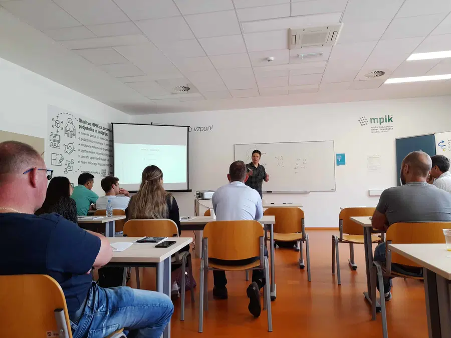 Tu je razpis za dodeljevanje garancij ugodnih bančnih kreditov za razvoj podjetništva v Koroški regiji