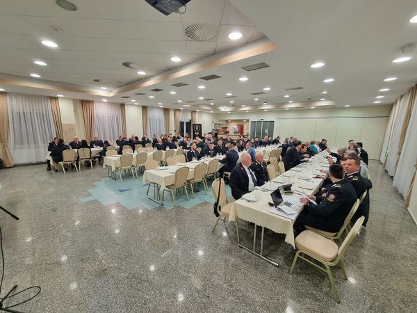 Včeraj je Prostovoljno gasilsko društvo Radlje ob Dravi izpeljalo že 148. zbor članov