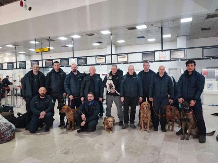 Kdo so "kosmati heroji", ki so odhiteli na pomoč v Turčijo? Spremljal jih je tudi Korošec Aleksander Zlatar (FOTO)