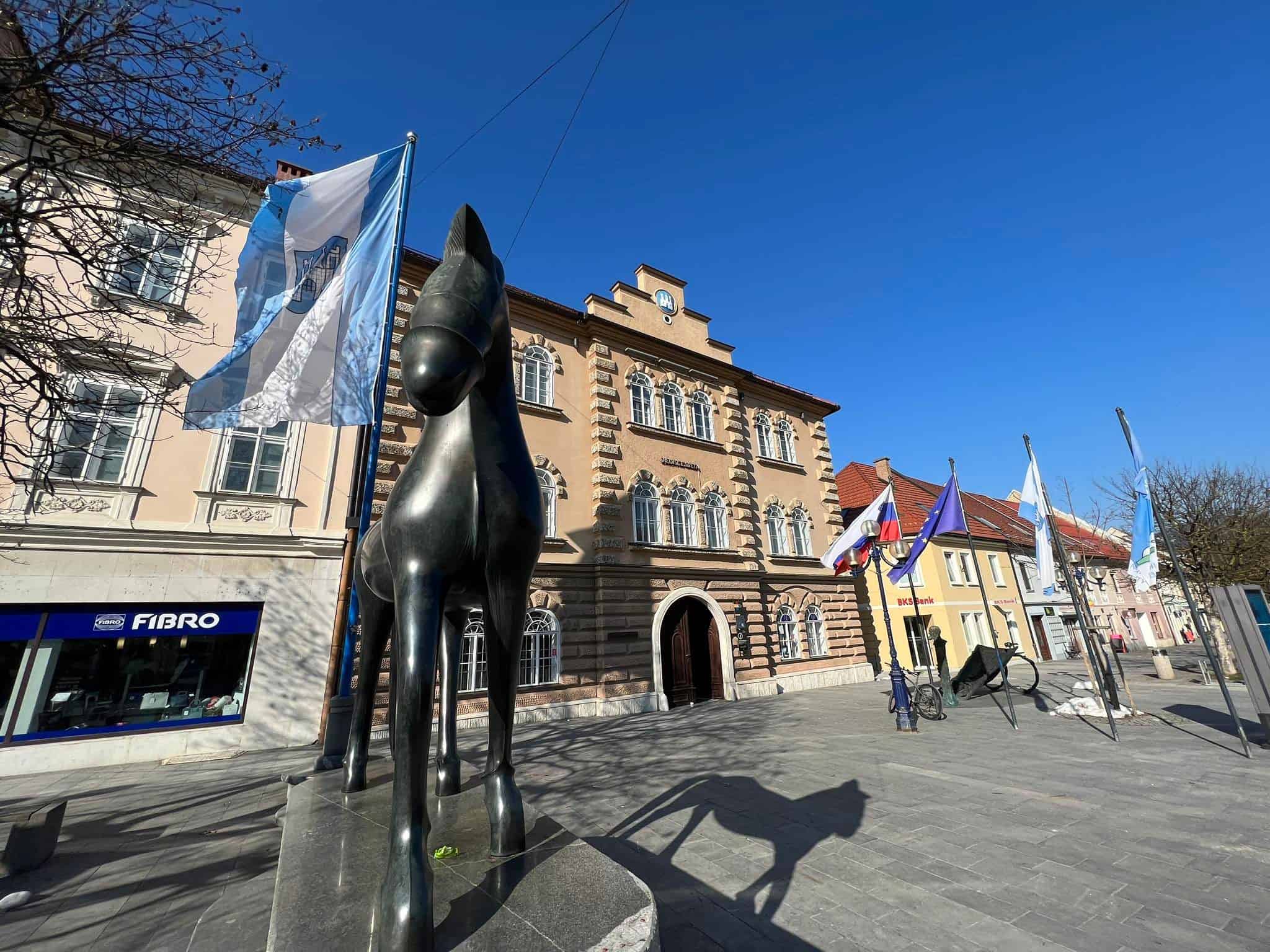 V Slovenj Gradcu načrtujejo obnovo ateljeja slikarja Karla Pečka