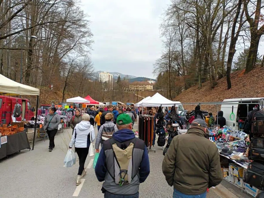 To nedeljo vabljeni na tradicionalni sejem Črna nedelja na Ravne