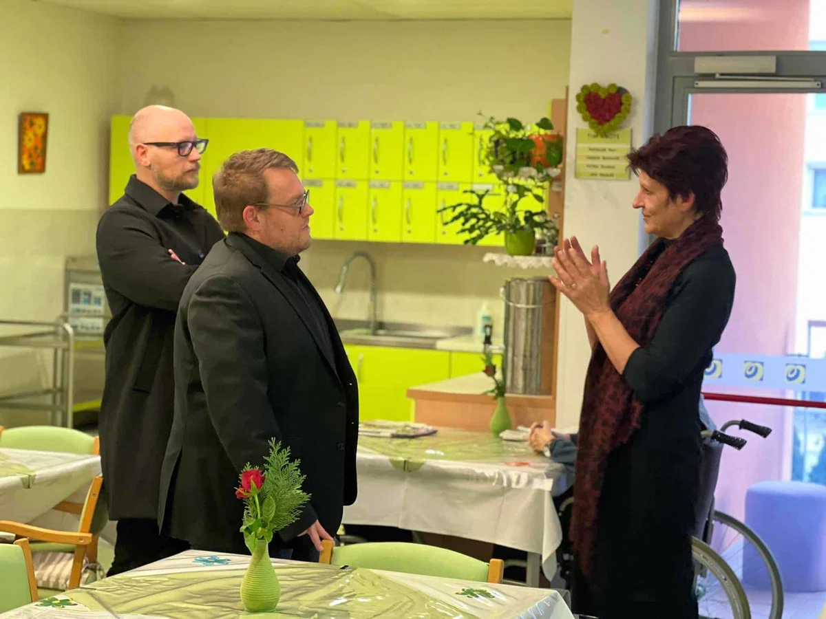 Minister Maljavec obiskal enoto Koroškega doma starostnikov v Slovenj Gradcu