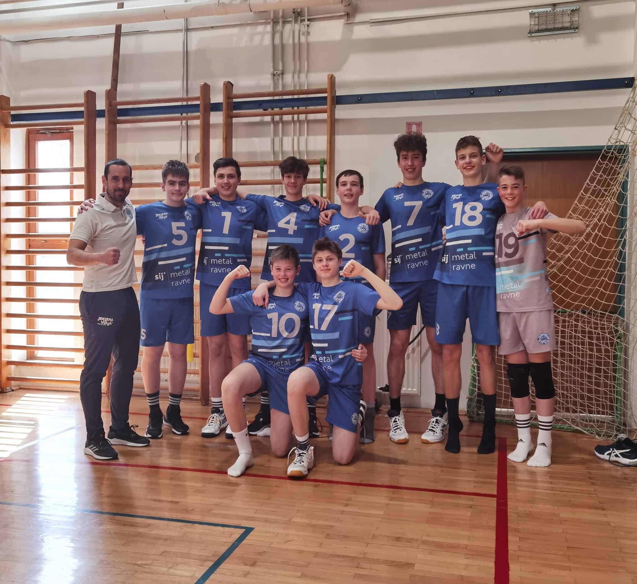 Dečki Odbojkarskega kluba Fužinar še podaljšali niz zmag