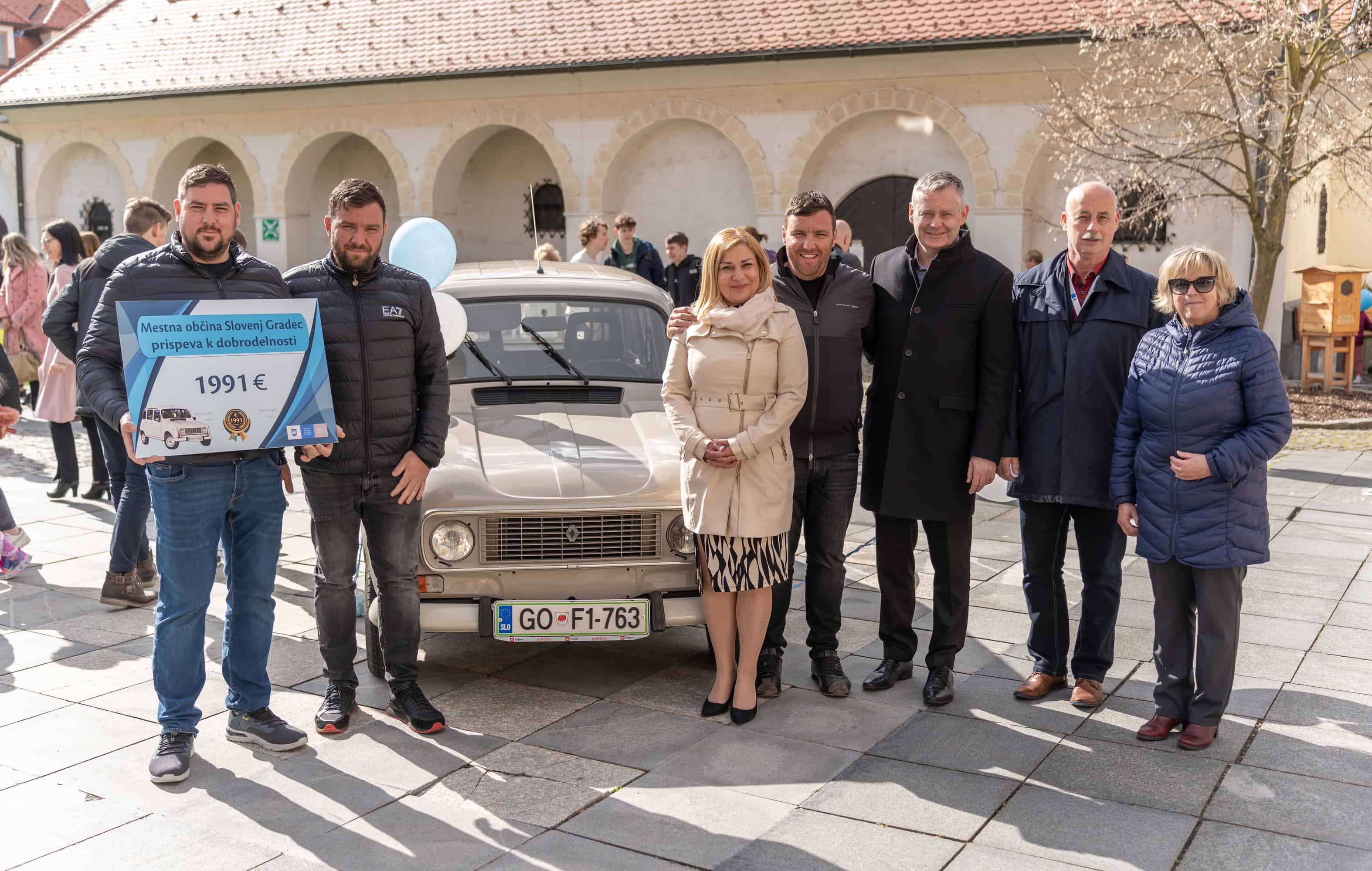 Katra Fratar ne počiva - danes se je mudila v Slovenj Gradcu