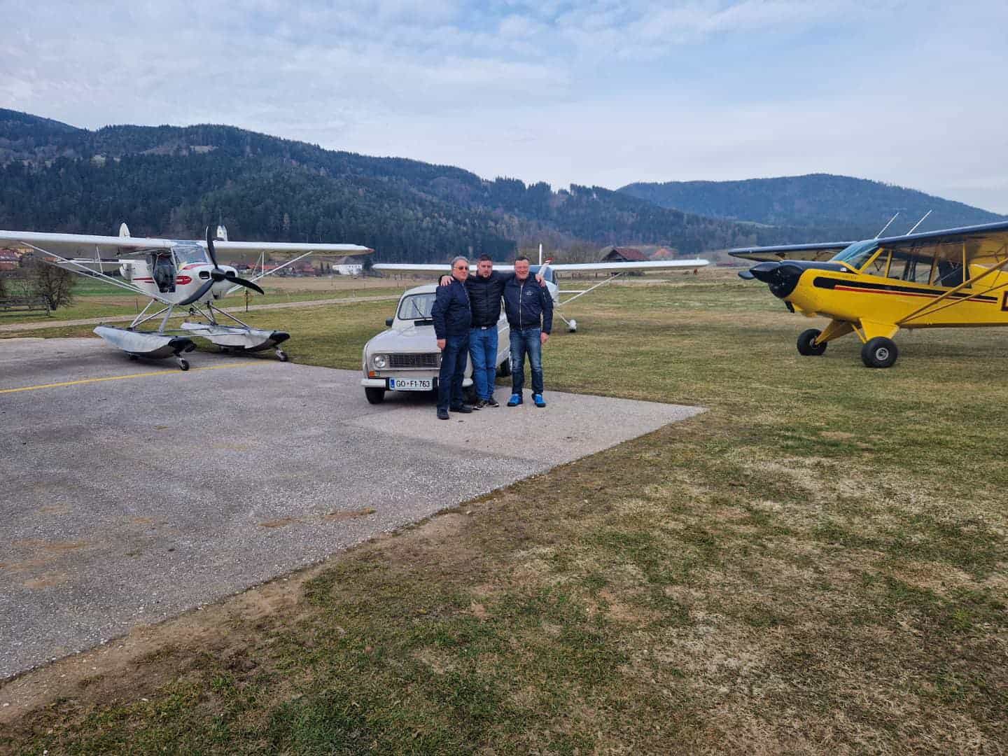 Katra Fratar ne počiva, dobrodelno nedeljsko jutro je začela na vzletišču v Libeličah