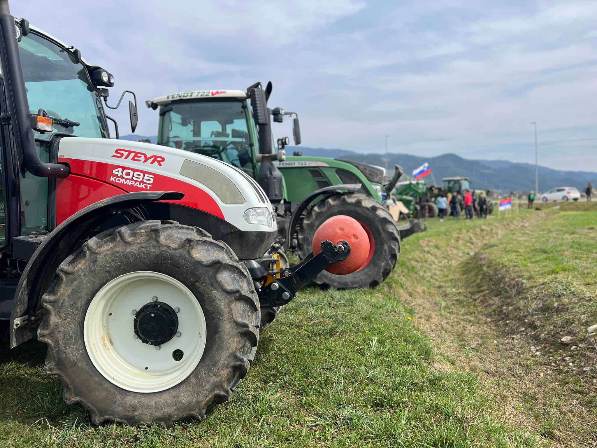 V Celju zjutraj protest kmetov, popoldne se bodo kmetje zbrali tudi v Slovenj Gradcu