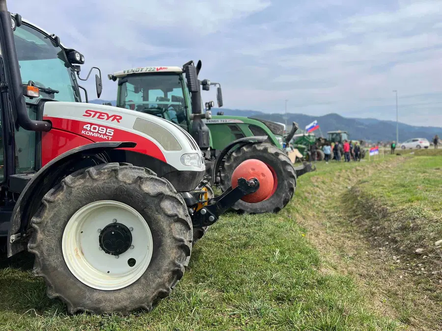 V Celju zjutraj protest kmetov, popoldne se bodo kmetje zbrali tudi v Slovenj Gradcu