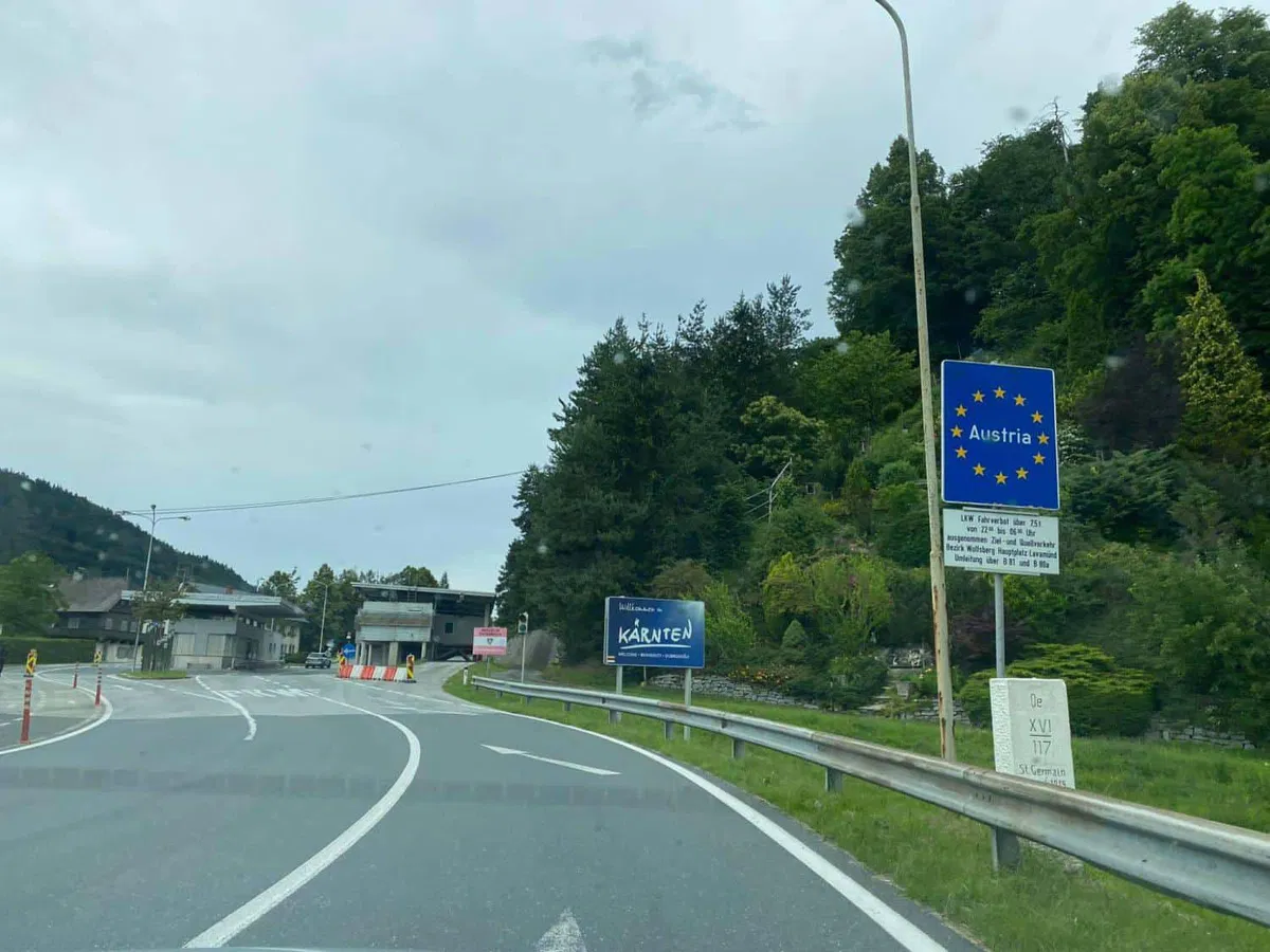 Mešane patrulje začele delovati tudi na meji med Slovenijo in Avstrijo