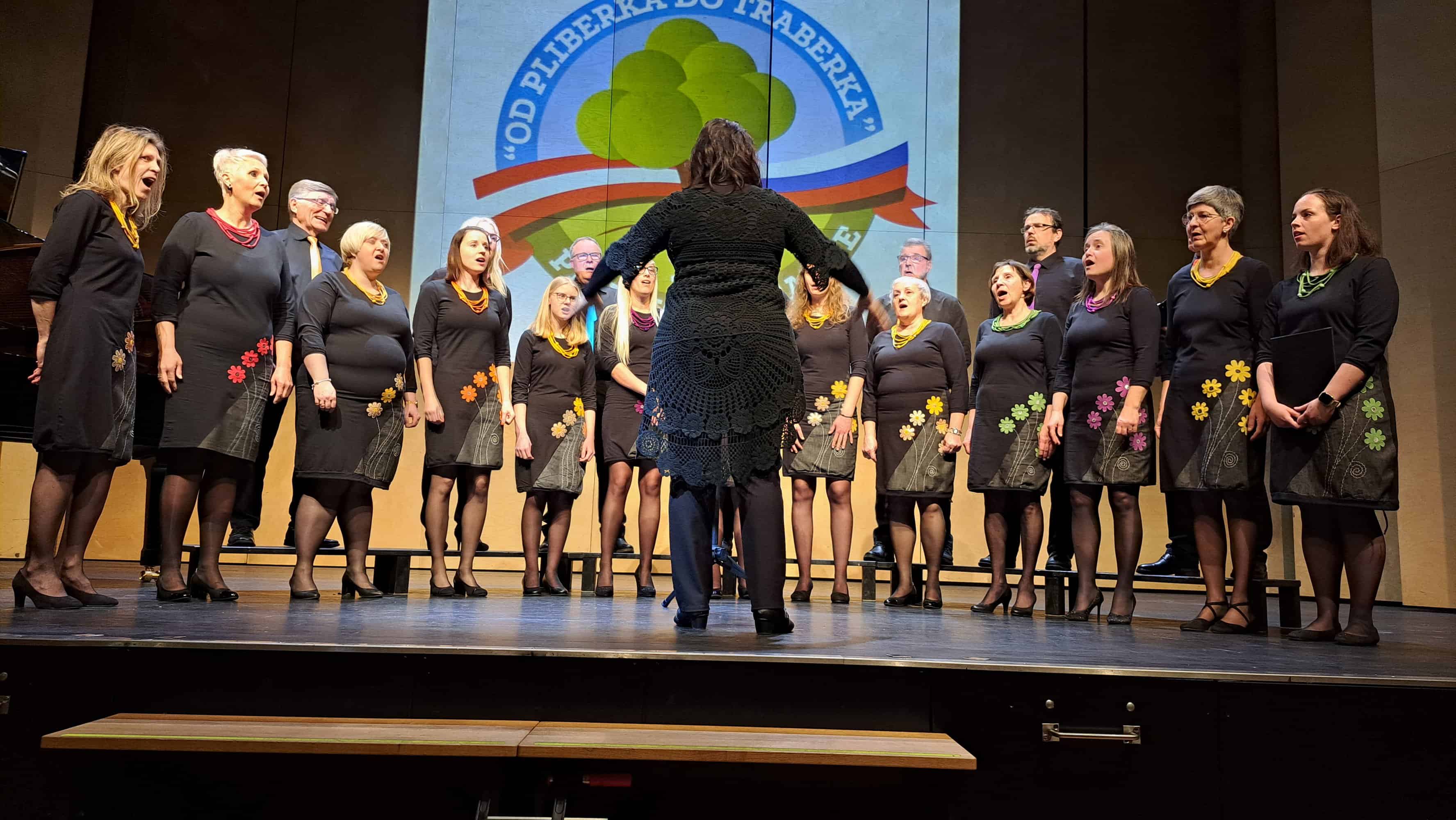 Sinoči je v Kulturnem domu Pliberk potekalo 56. srečanje pevskih zborov Od Pliberka do Traberka