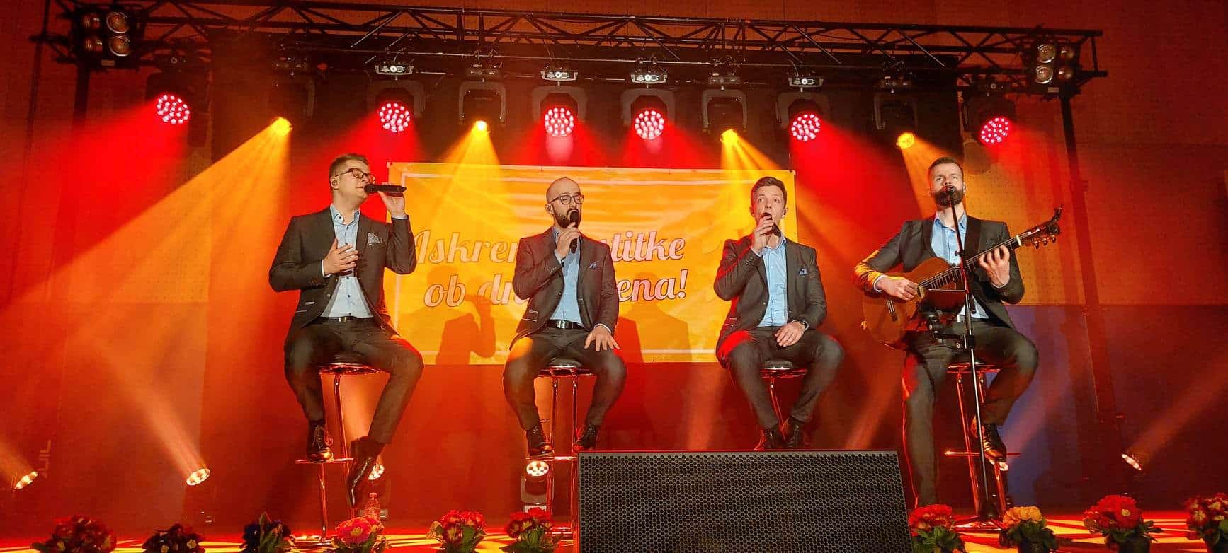 V Vuzenici so sinoči ženska srca ogreli imenitni Kvatropirci