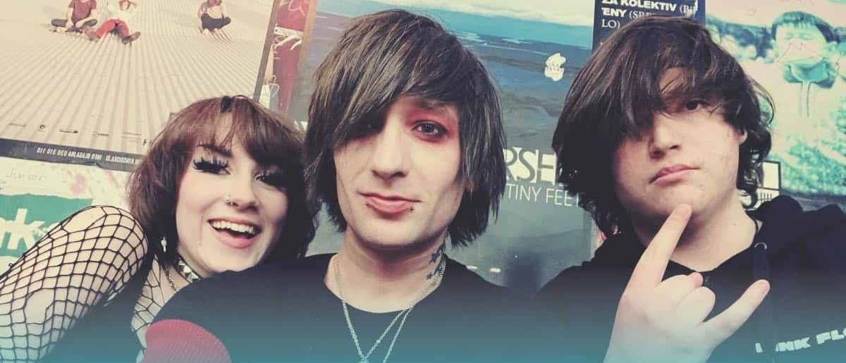 Mlada koroška skupina Sex Dolls se uveljavlja na sceni