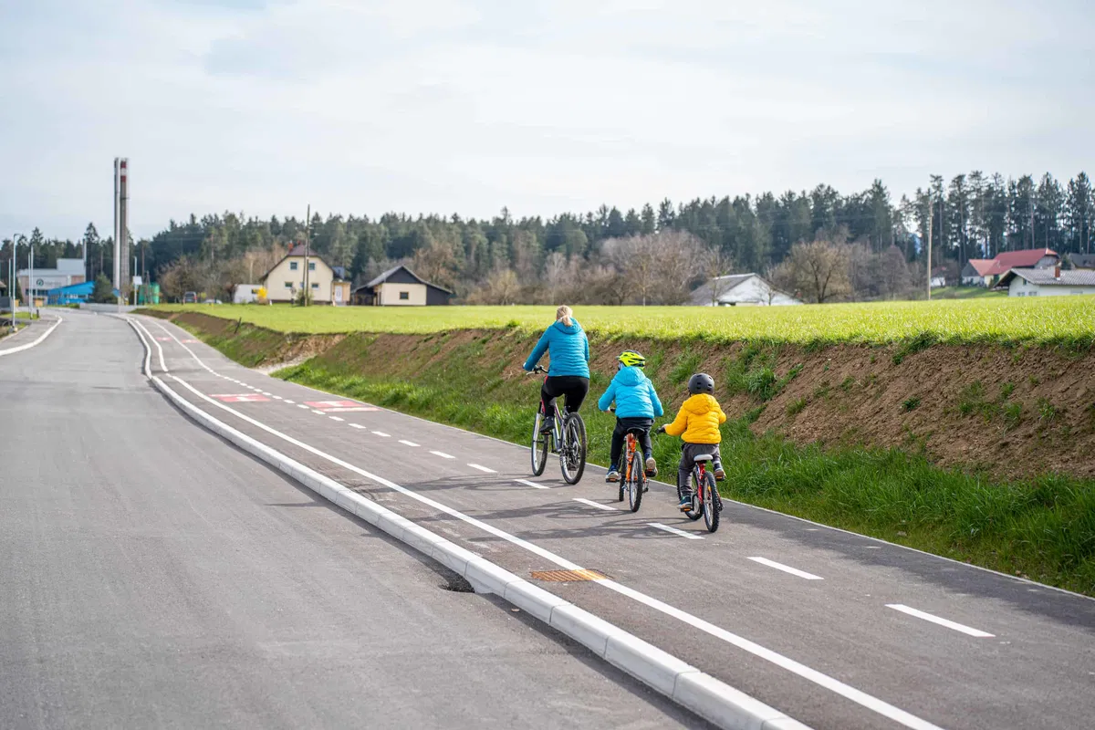 Na Ravnah v okviru pobude ''Polni zagona''  brezplačna popravljalnica koles