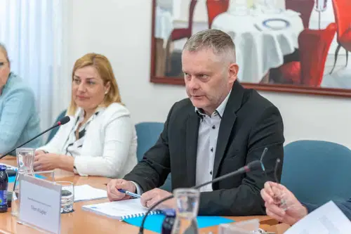 Morebitni poseg v Dobravski gozd po navedbah občine odvisen od mnenja ministrstva