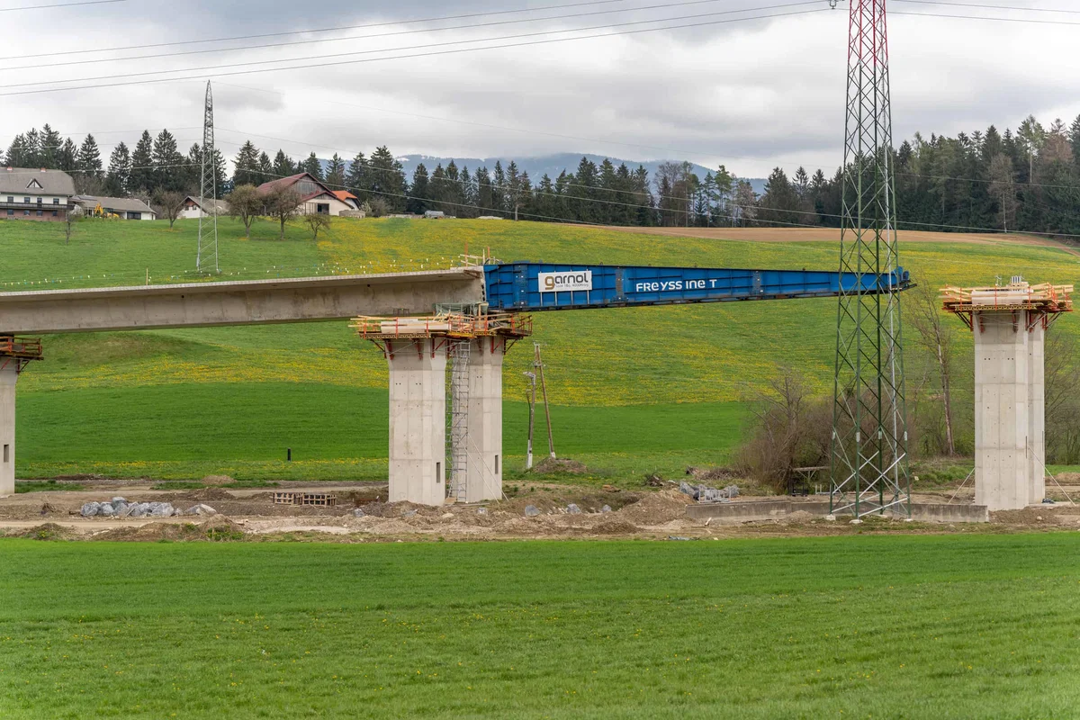 Na gospodarskem forumu Koroške o nujnosti hitre cesti in priložnostih po ujmi