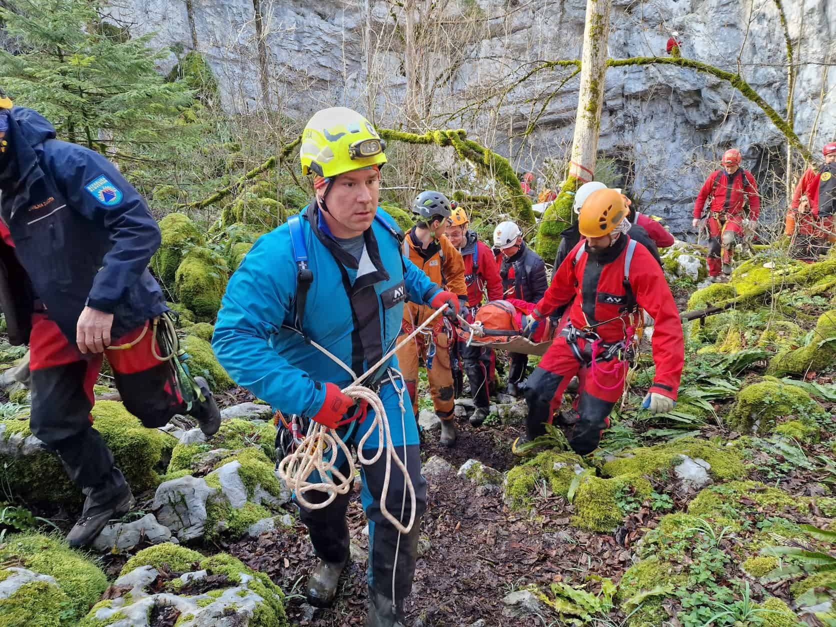V Škocjanskih jamah naj bi med potopom umrl potapljač