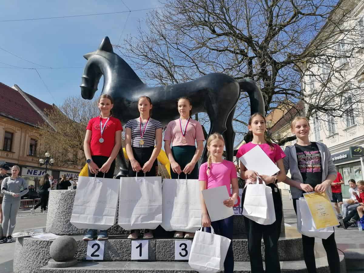 Koroški atleti uspešni na Teku zdravja (FOTO)