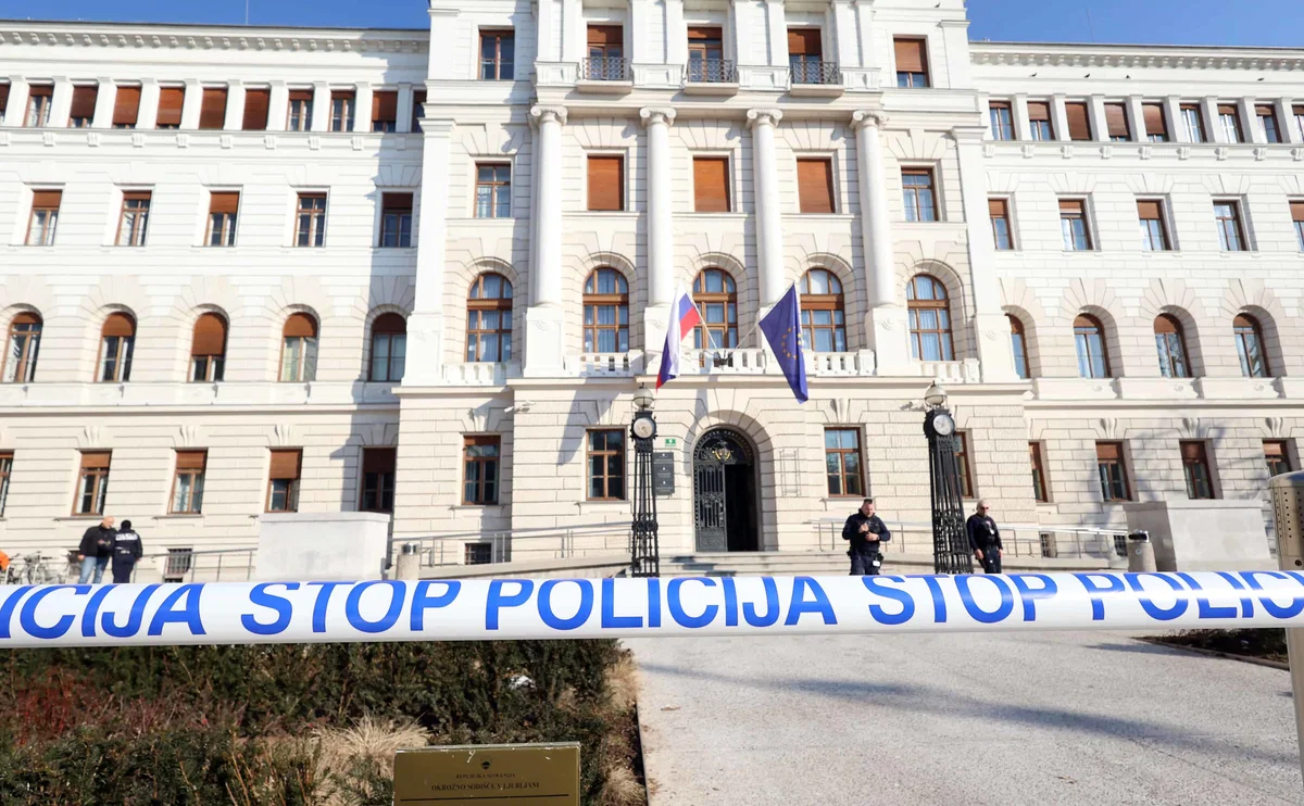 Obvestilo o podtaknjeni bombi znova prekinilo delo sodišča v Ljubljani