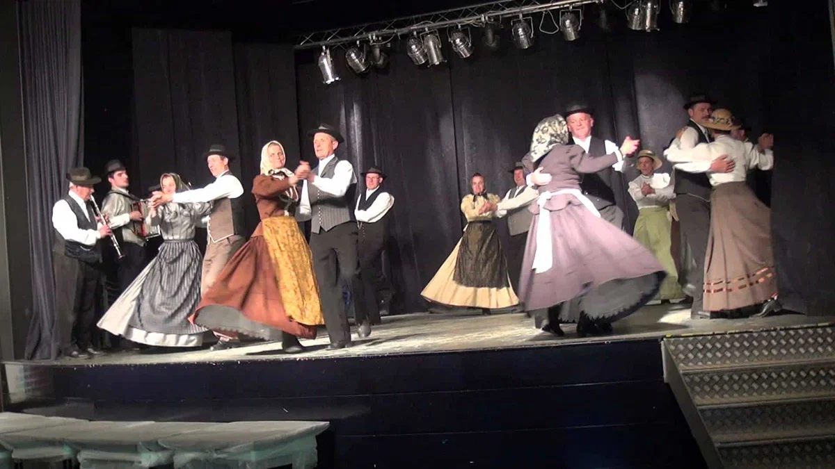 Na Ravnah bo potekalo območno srečanje odraslih folklornih skupin Koroške