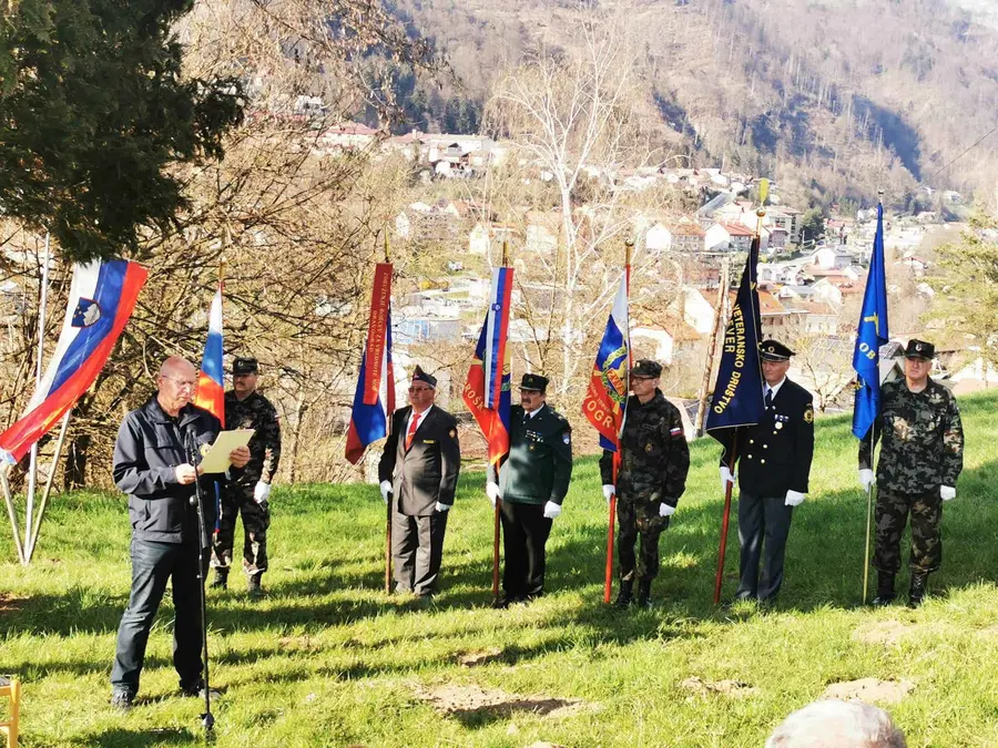 Potekala je spominska svečanost pri Hudopisku