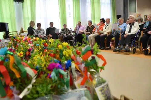 V Koroškem domu starostnikov Črneče so obeležili cvetni petek