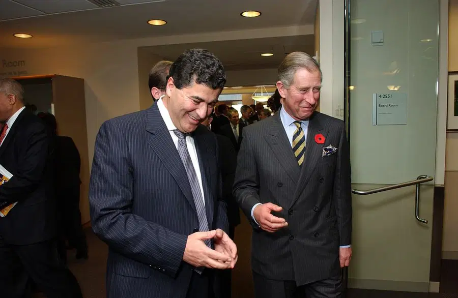 V Londonu bodo kronali kralja Karla III. in kraljico Camillo