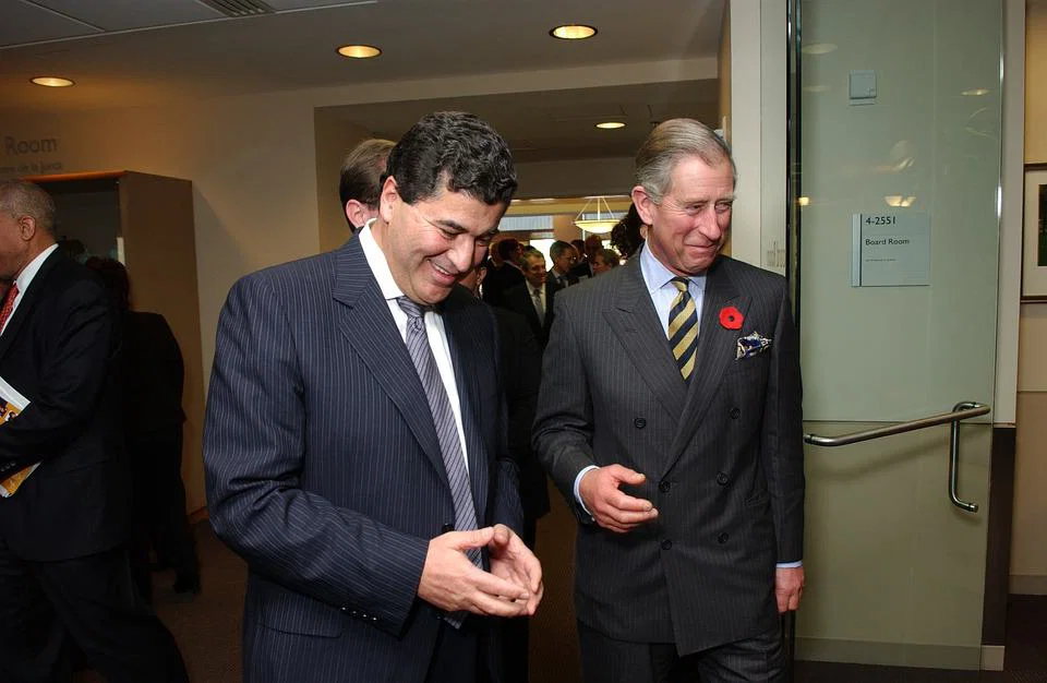 V Londonu bodo kronali kralja Karla III. in kraljico Camillo