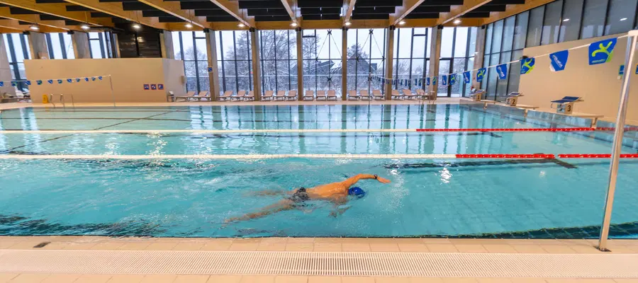 Po obilici prazničnih dobrot gremo kalorije kurit v Bazenski kompleks Aqualatio