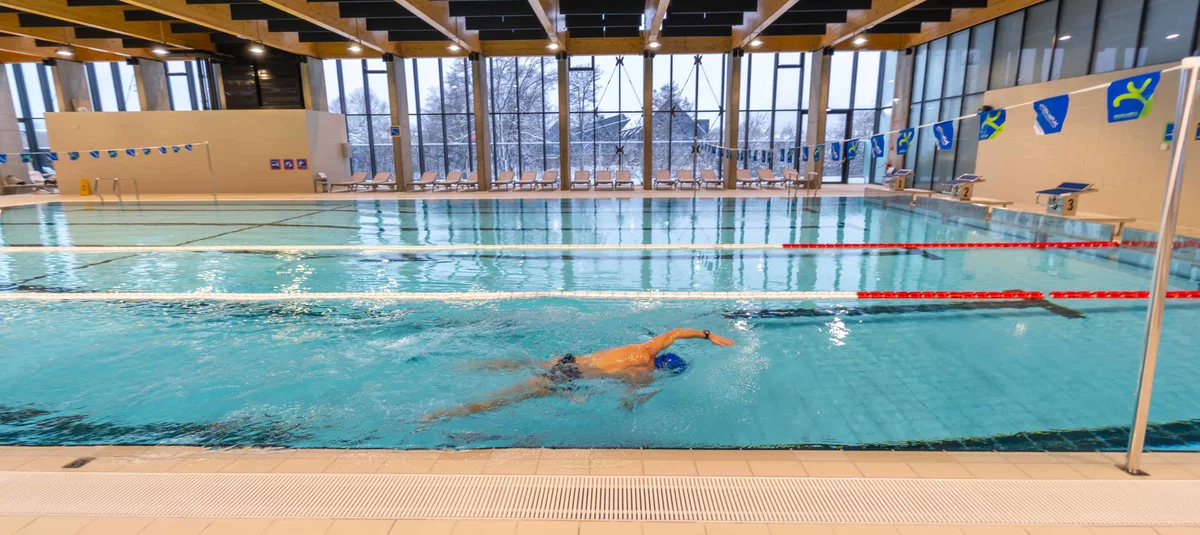 Po obilici prazničnih dobrot gremo kalorije kurit v Bazenski kompleks Aqualatio