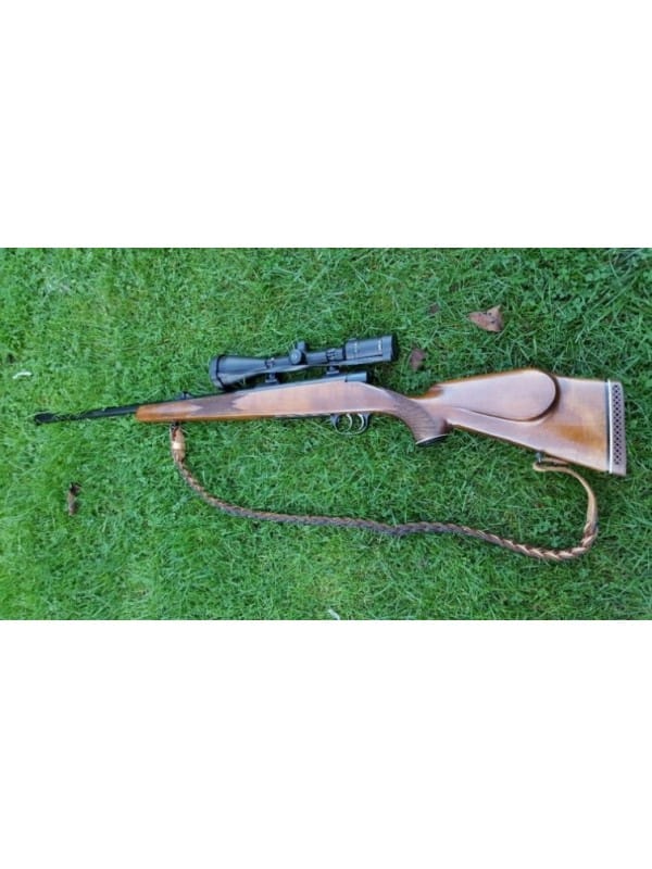 V Radljah ob Dravi nepridiprav ukradel tri puške