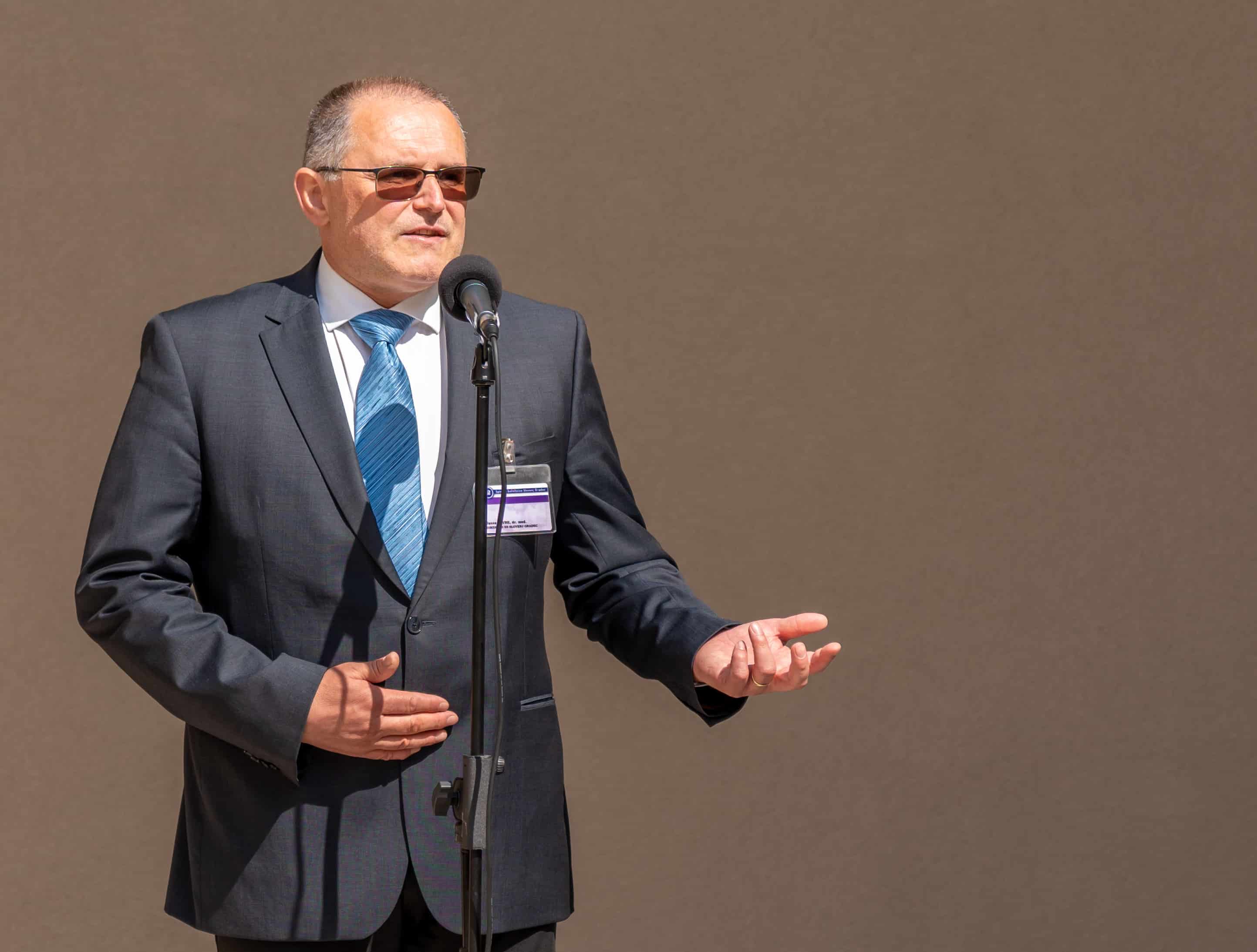 Po podanem odstopu svet slovenjgraške bolnišnice razrešil Lavreta