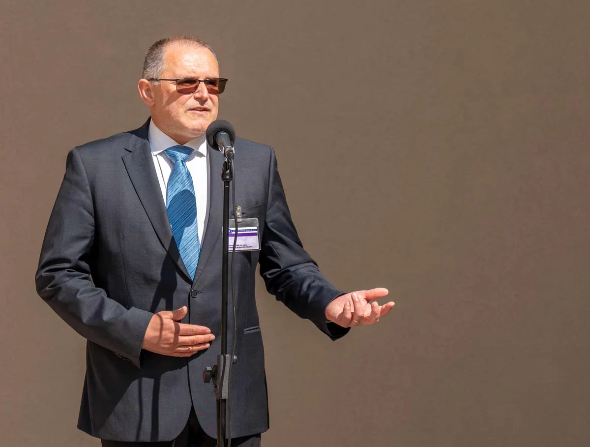 Po podanem odstopu svet slovenjgraške bolnišnice razrešil Lavreta