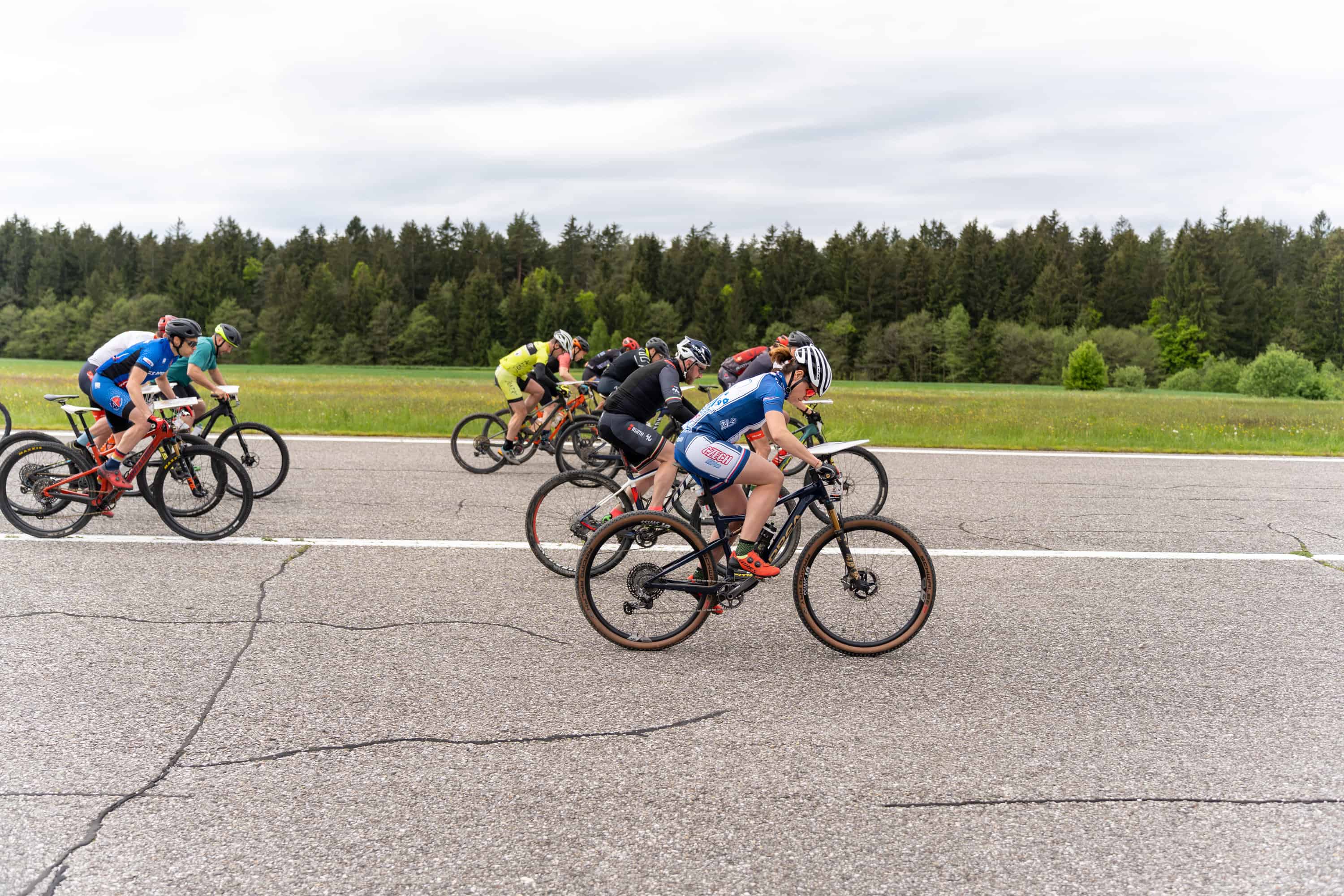 Danes bo v Slovenj Gradcu premiera koroškega filma Zakaj kolesarimo?
